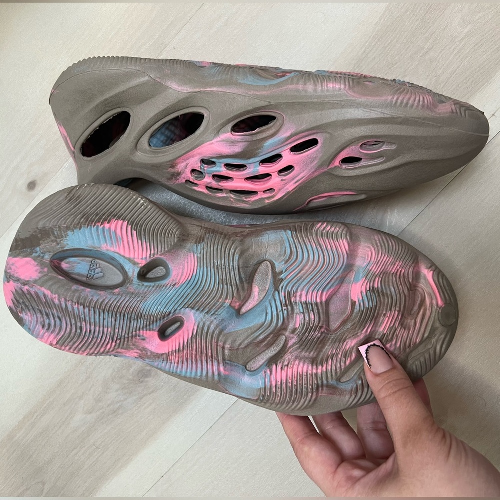 Yeezy foam runner